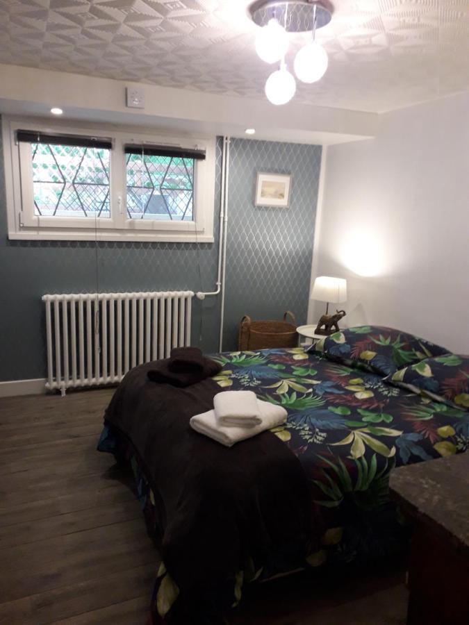 Chambre D'Hotes - Douce Nui-The Vernouillet  Екстер'єр фото